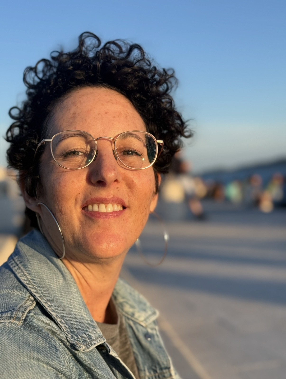 הסופרת רינת שניידובר